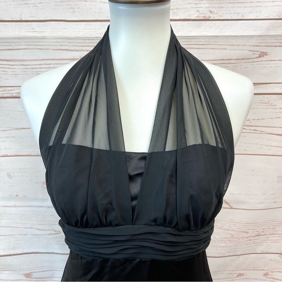 David’s Bridal Black Chiffon Overlay Bridesmaids Maxi Ball Gown - Picture 2 of 6